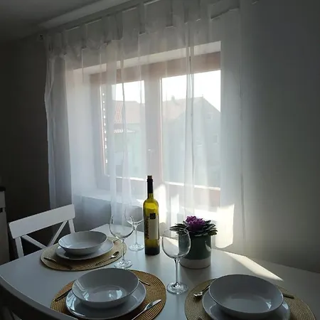 شقة Apartman Dona *