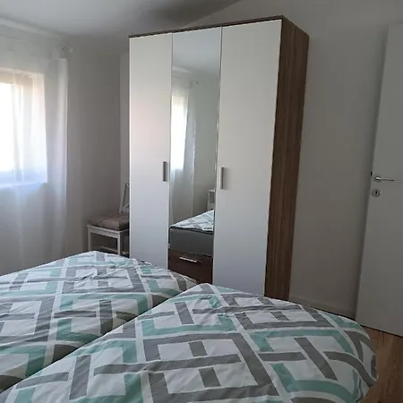 Apartman Dona Apartment *