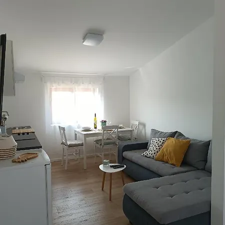 Apartment Apartman Dona